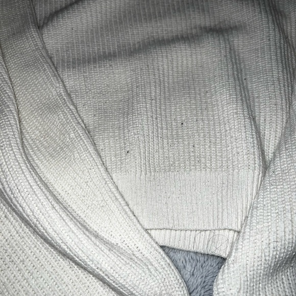 Cropped sweater - Picture 2 of 3